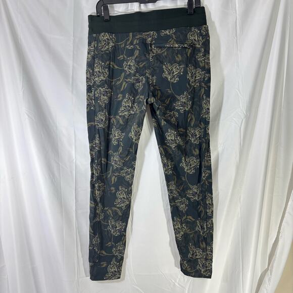 Athleta Trekkie North Printed Jogger — Black & Green Ripstop, Women’s Size 10 - Picture 5 of 6